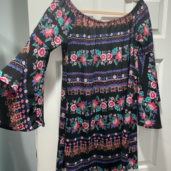 Dresses & Skirts - Fun Cute Dress